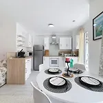 Cozy In Apartment Antibes