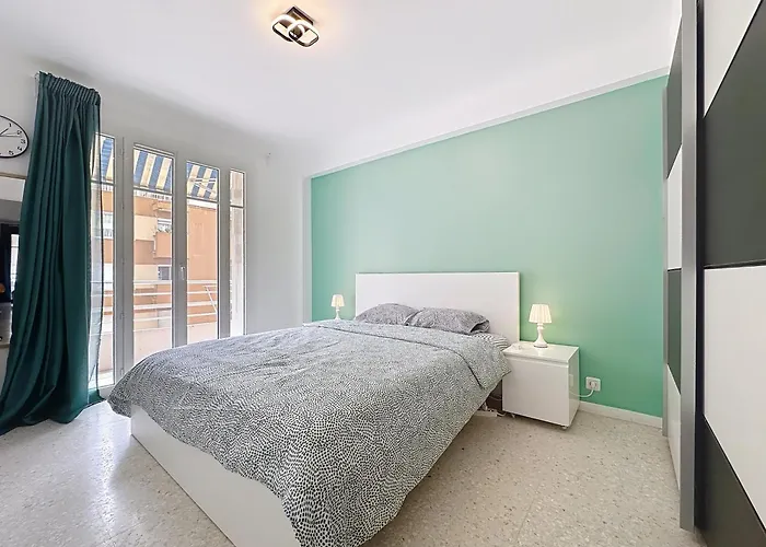 Apartament Cozy In Antibes